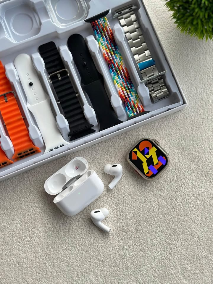 Big 2.3 Infinity Display 10 IN 1 Smart Watch White Edition Combo With Earbuds