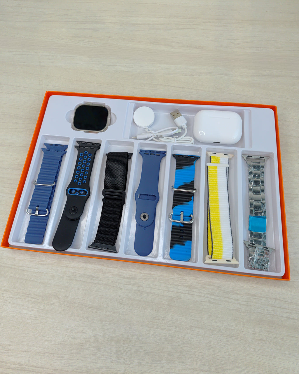 7 IN 1 Smart Watch With Airpod Pro Combo